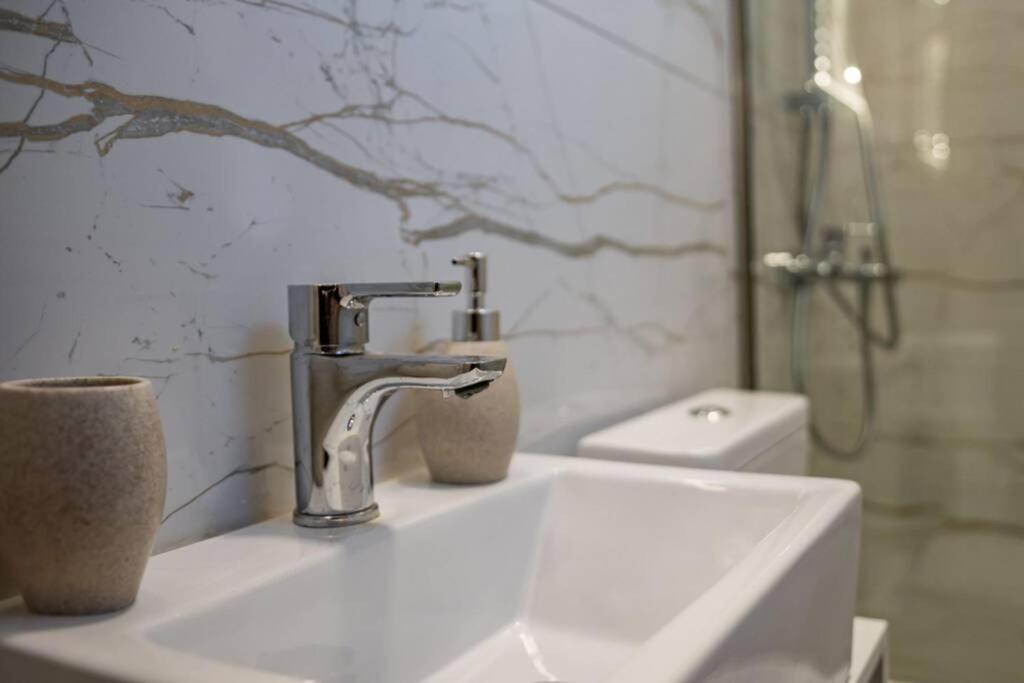 El Sueno De Zante City Center Apartments ภายนอก รูปภาพ